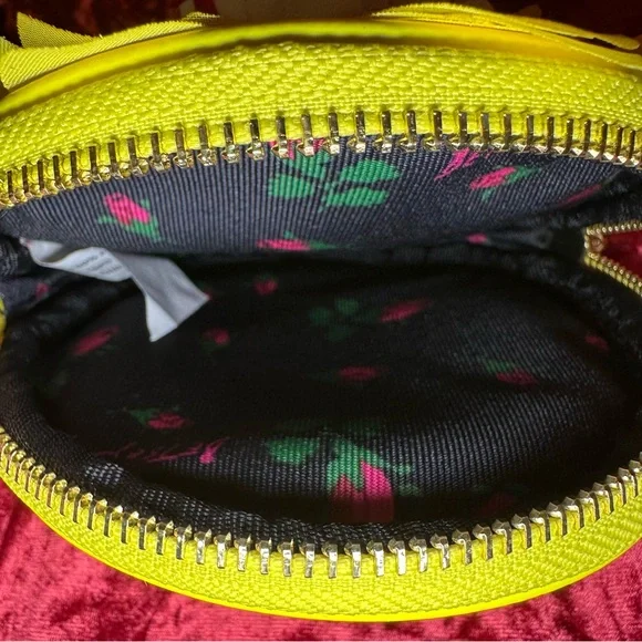 Betsey Johnson Wristlet ~ Round ~ Yellow ~ 3D Flower Applique ~ Pink Orange - Picture 3 of 11